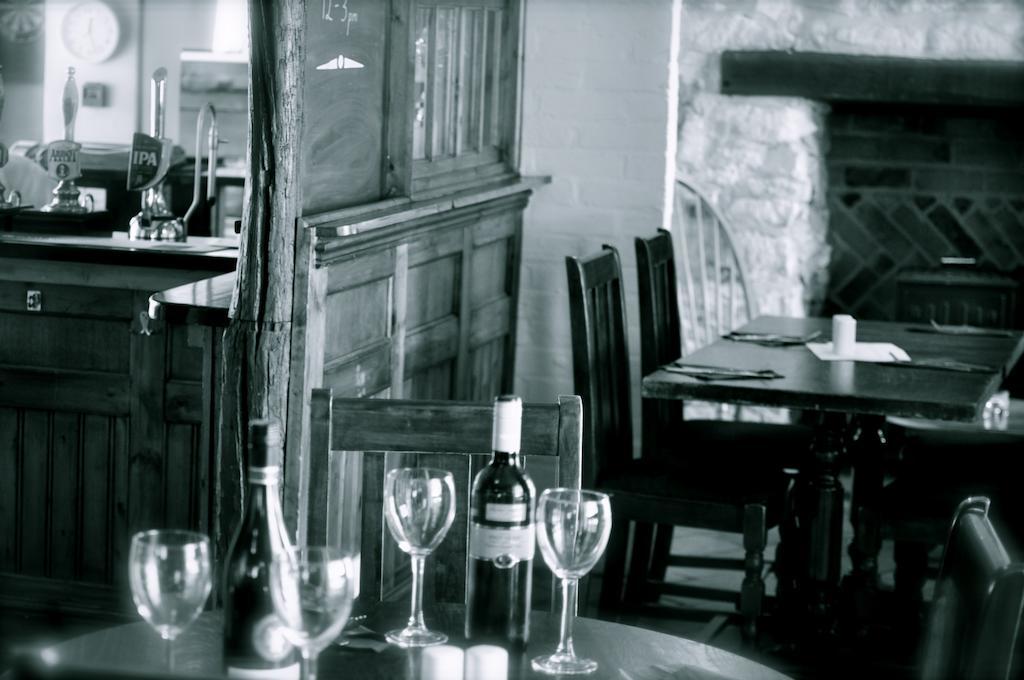 The Crown Inn Benson Exteriér fotografie