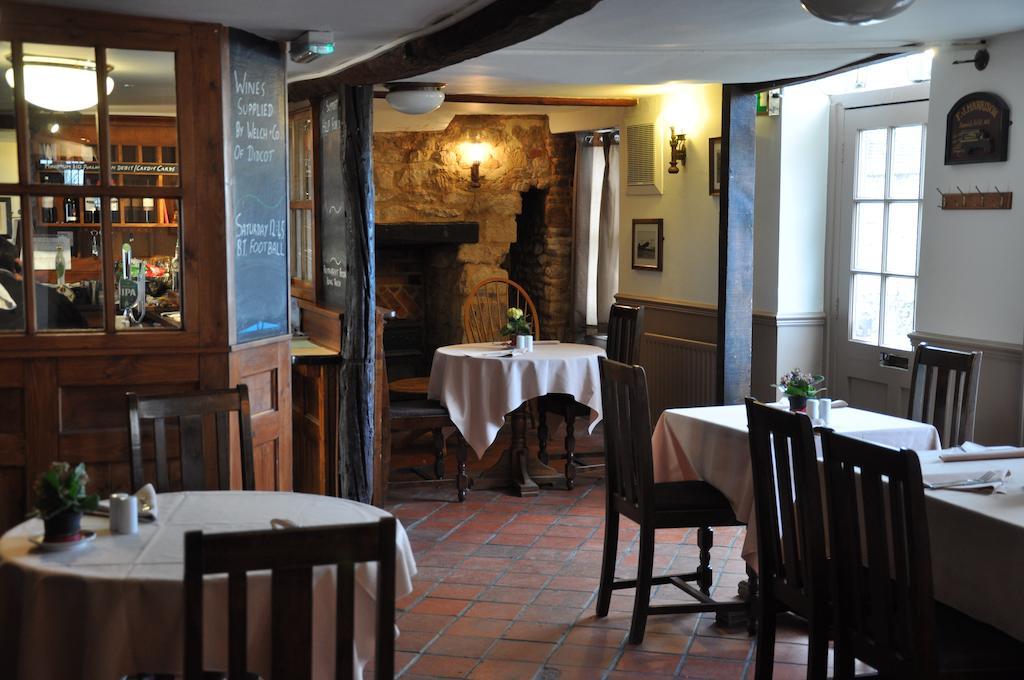 The Crown Inn Benson Exteriér fotografie